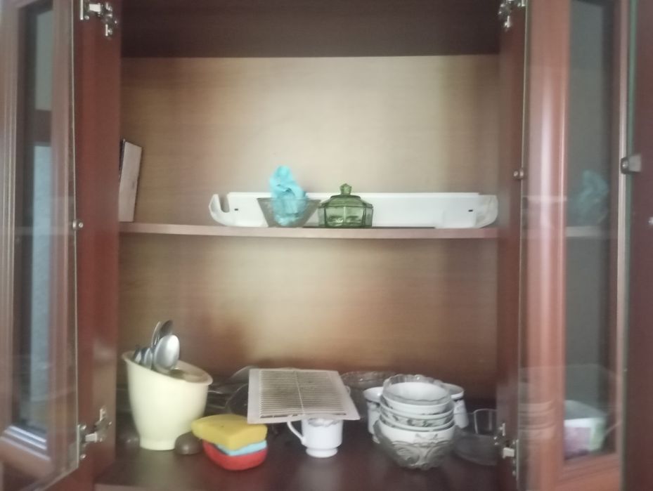Продам шкаф 2.5м длина ширина 3м