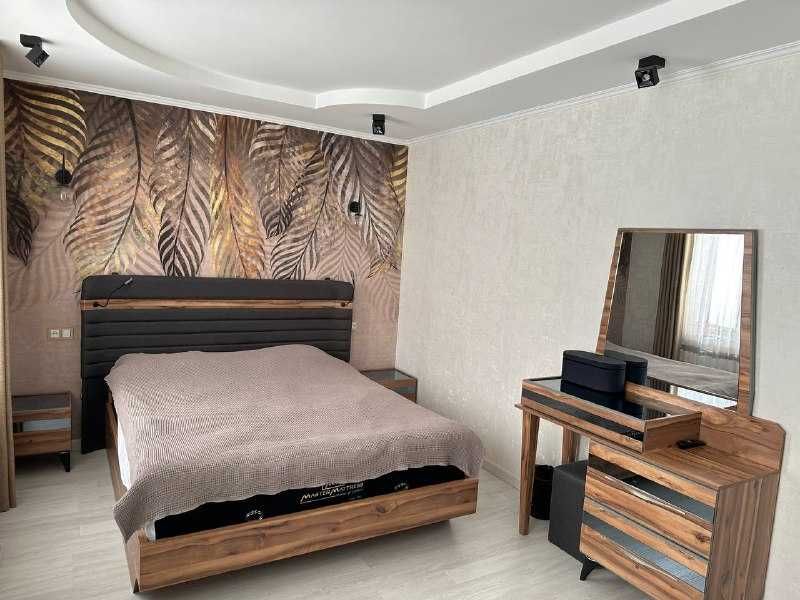 Ул.Мирабад! Сдается Дом в хайтек стиле в центре города