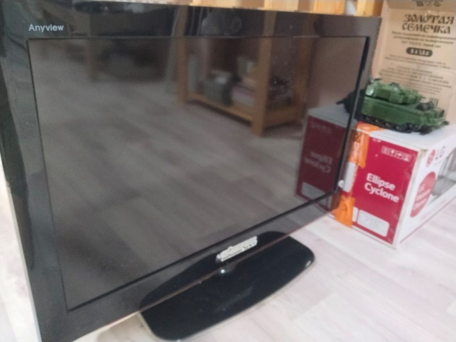 Продам телевизор hisense