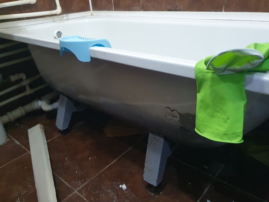 Продам Ванну в хорошем состоянии!