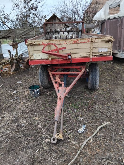 Remorca de împrăștiat gunoiul ,Krone