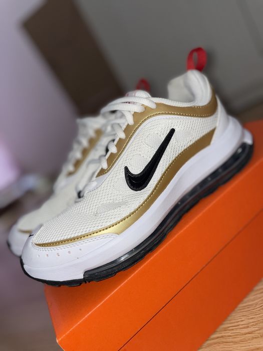 Nike AirMax AP Alb cu Auriu