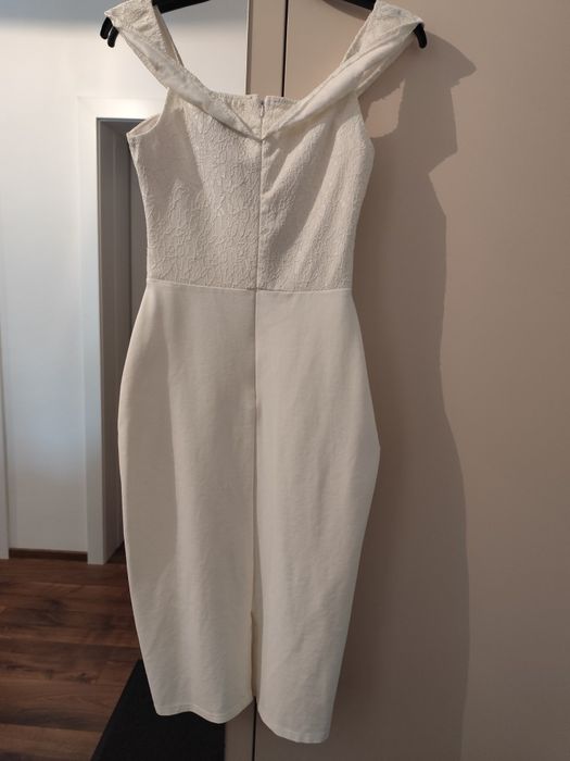 Rochie Superba, alba, marimea M, o singura purtare