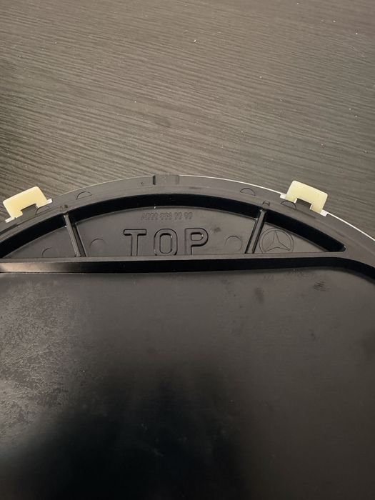 Emblema Distronic Mercedes E W213 originală - cod A000 888 00 00 (NOUĂ)