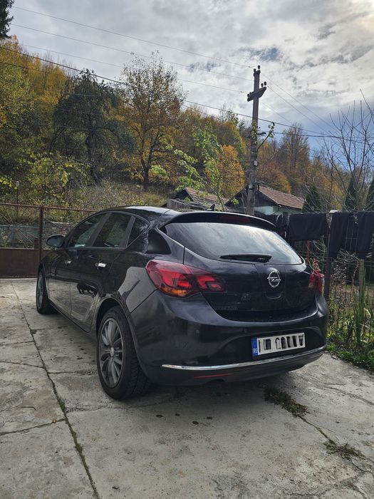 OPEL Astra 2013 — imagine 3