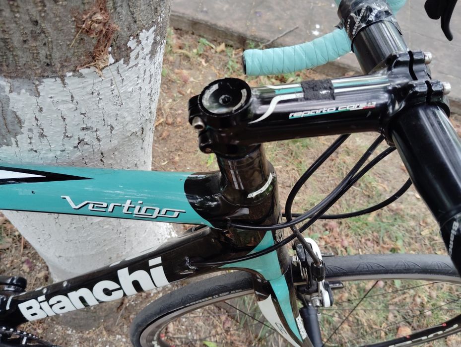 Cursiera carbon Bianchi Vertigo  preț redus