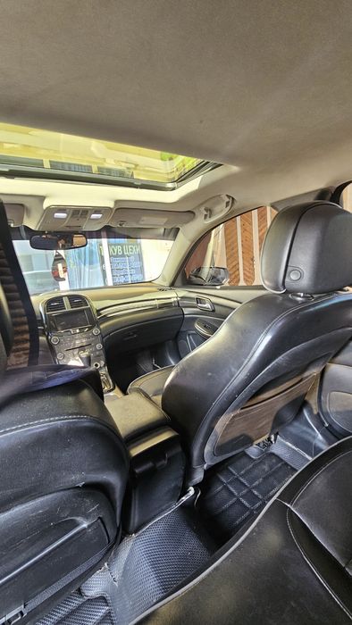 Срочна Малибу 1 автомат 3-позиция люкли сотилади