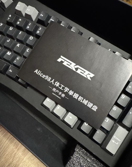 Feker Alice98 Ергономична механична клавиатура с 98 клавиша, VIA черна