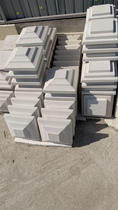 Vand coame si capace de gard avem orice dimensiune si model va doriti