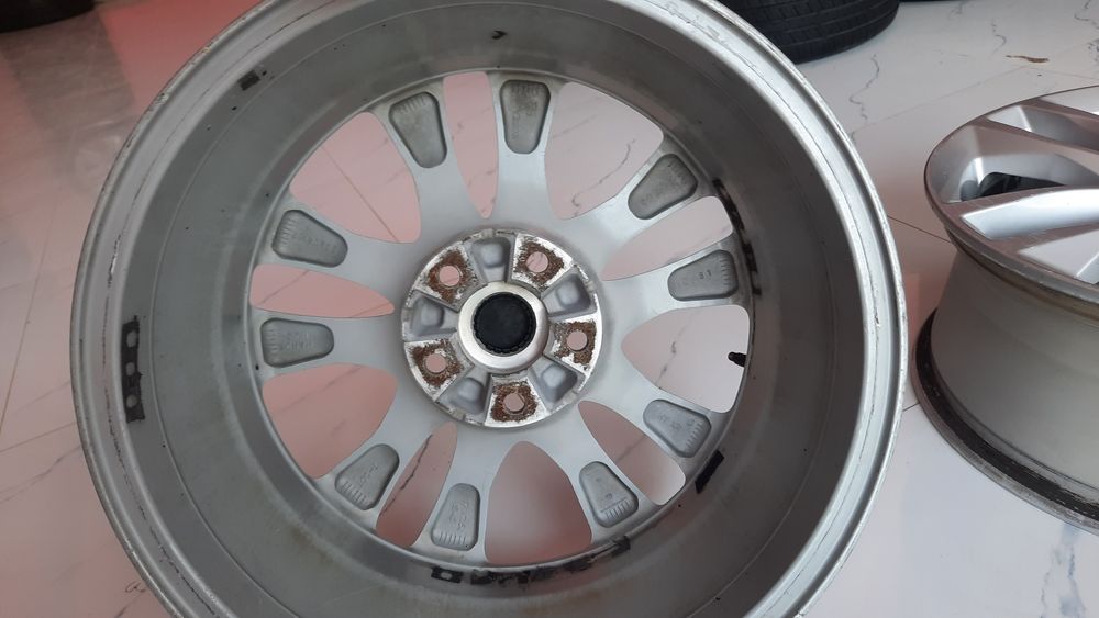 17 Malibu 2 diska GM arginal sotiladi