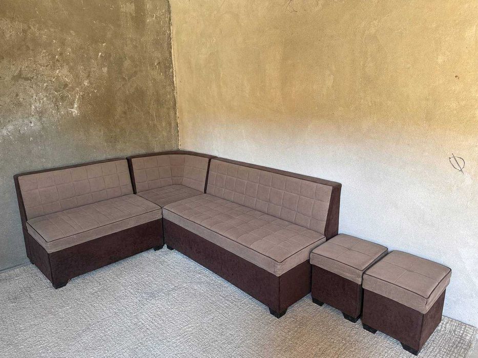Ugolok mebel yahwi holatda