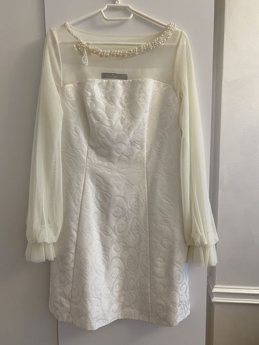 Платье новое 48р