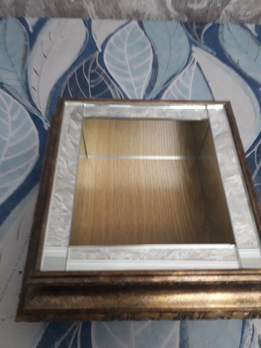 Продам шкатулку для украшения