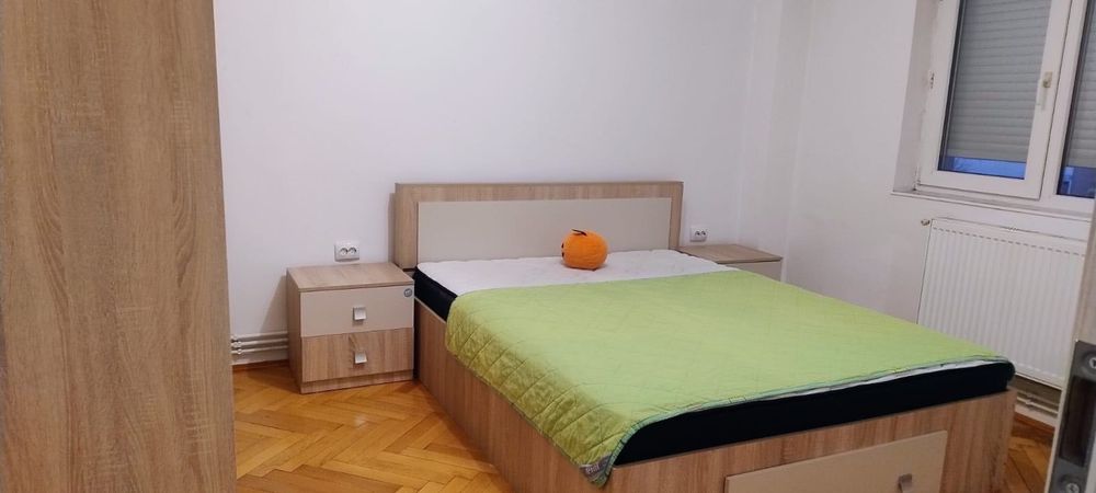 Apartament vu 3 camere de inchiriat in alfa