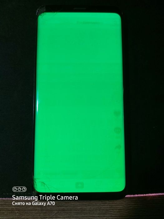 Продам самсунг с9+