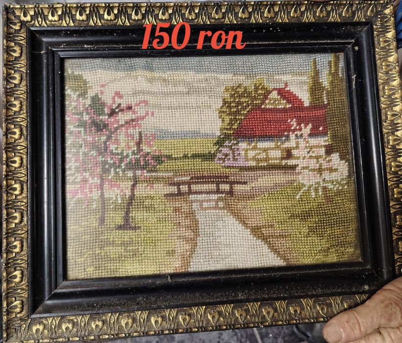 Vând tablouri vechi.