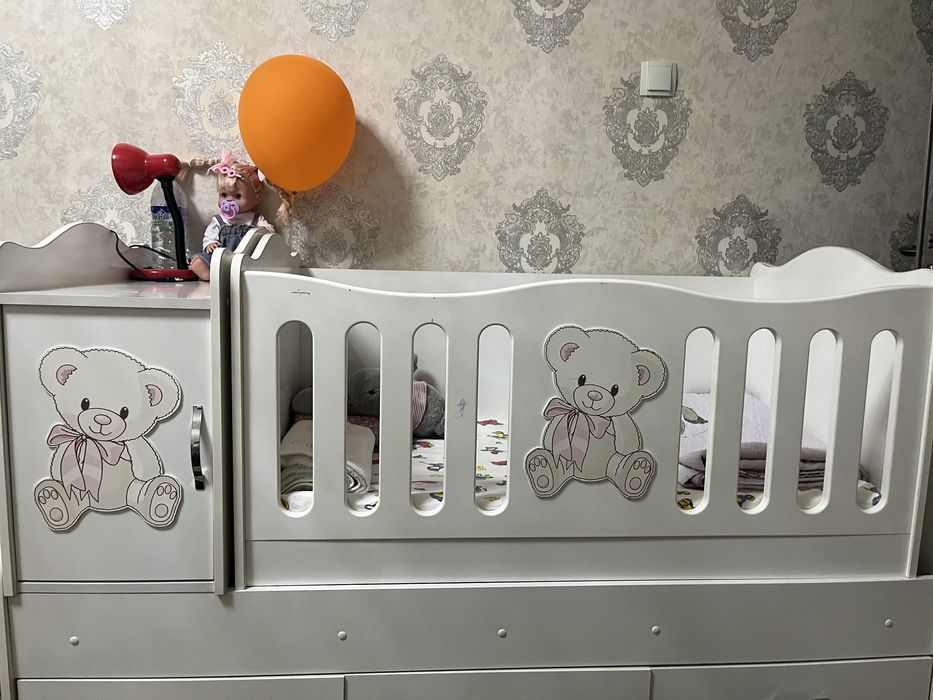 Детская кроватка