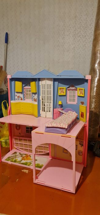Кукольный дом, дом для куклы барби