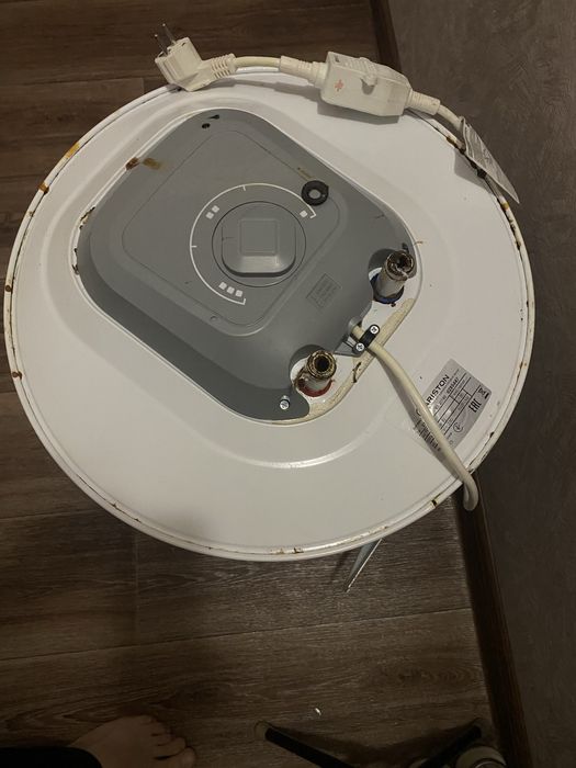 Водонагреватель Аристон