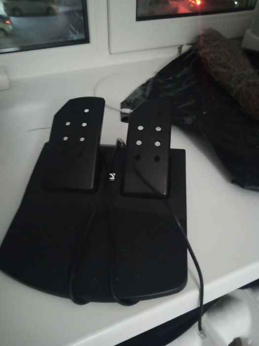 Продам игровой руль новый