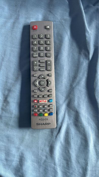 TV Sharp Aquos 65" / 165cm Smart TV Full HD, stare foarte bună
