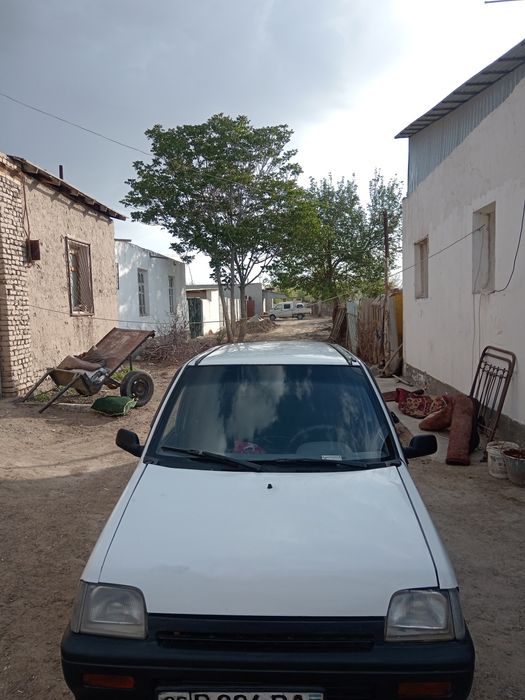 Tico avtomobili sotiladi.