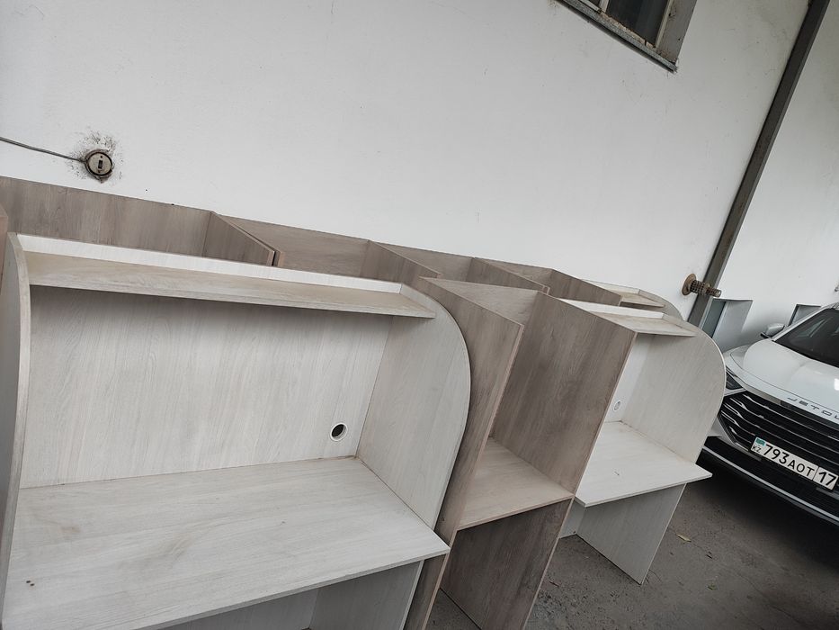 Столы по 5 тысяч