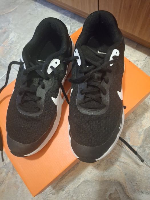 Детски маратонки найк