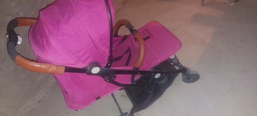 Срочно, коляска сатылады 25000