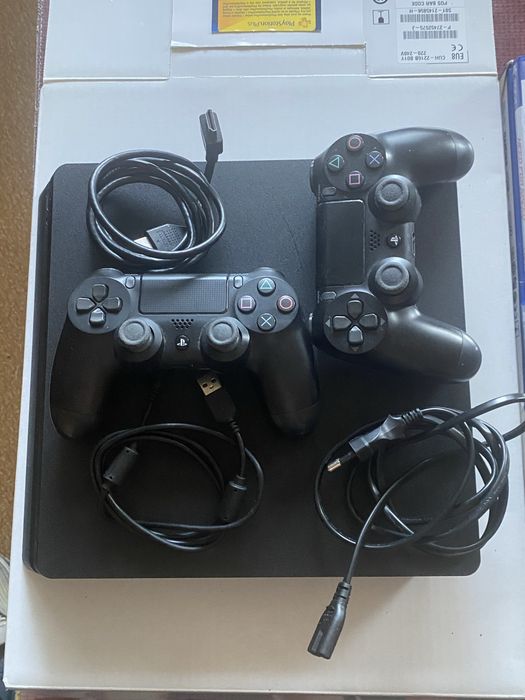 Prodavam Playstation 4