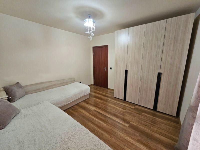 Дава се под наем Тристаен апартамент в София, Люлин 2 - 117 кв.м за 797.64 € - Снимка #6