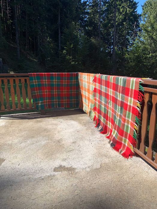 Продава   халища, естествен косъм 8 см