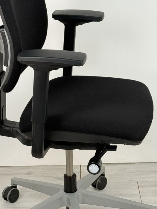 ергономичен офис стол Steelcase – Внос от Германия за дома и офиса