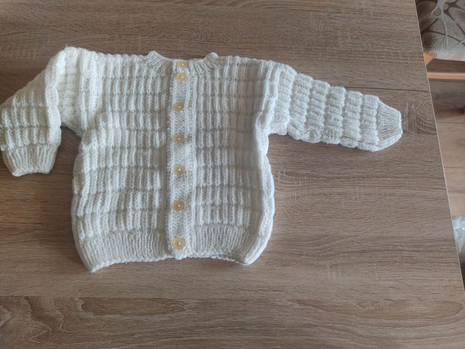 Бебешки плетени дрешки