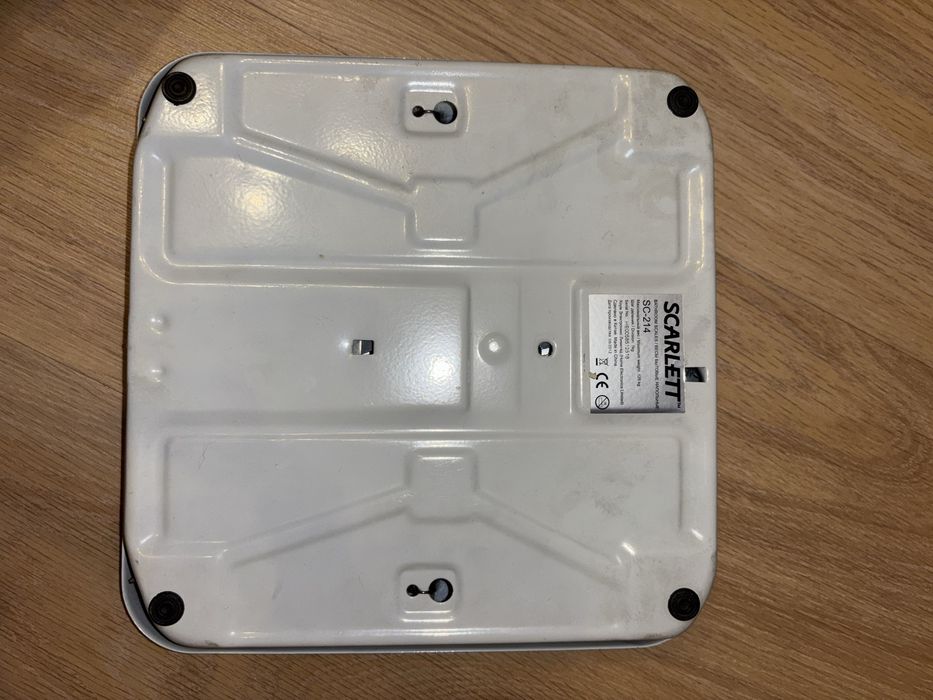 Напольные весы scarlett