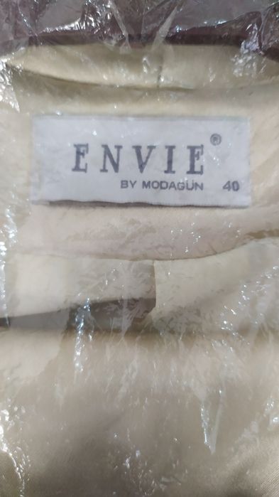 Женское платье. Костюм - юбка