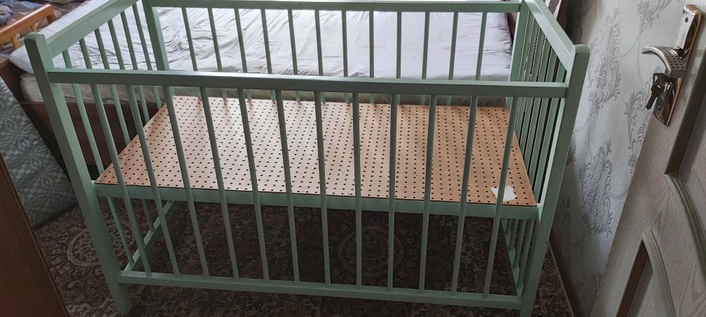 Детская кроватка плюс манеж от 0 до 3 лет