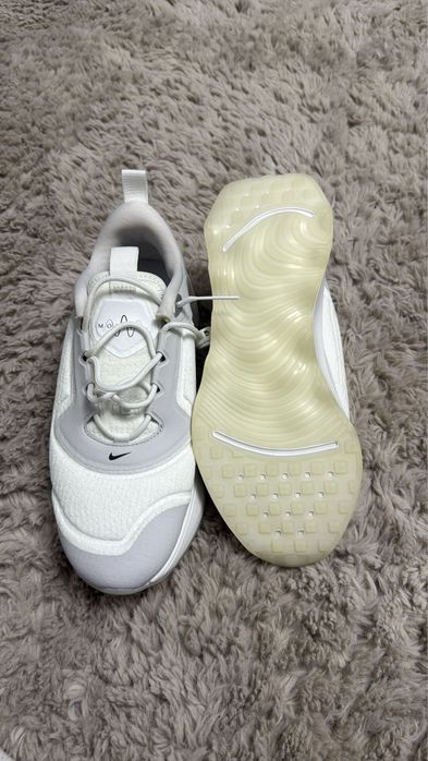 Adidasi nike nr 42.5