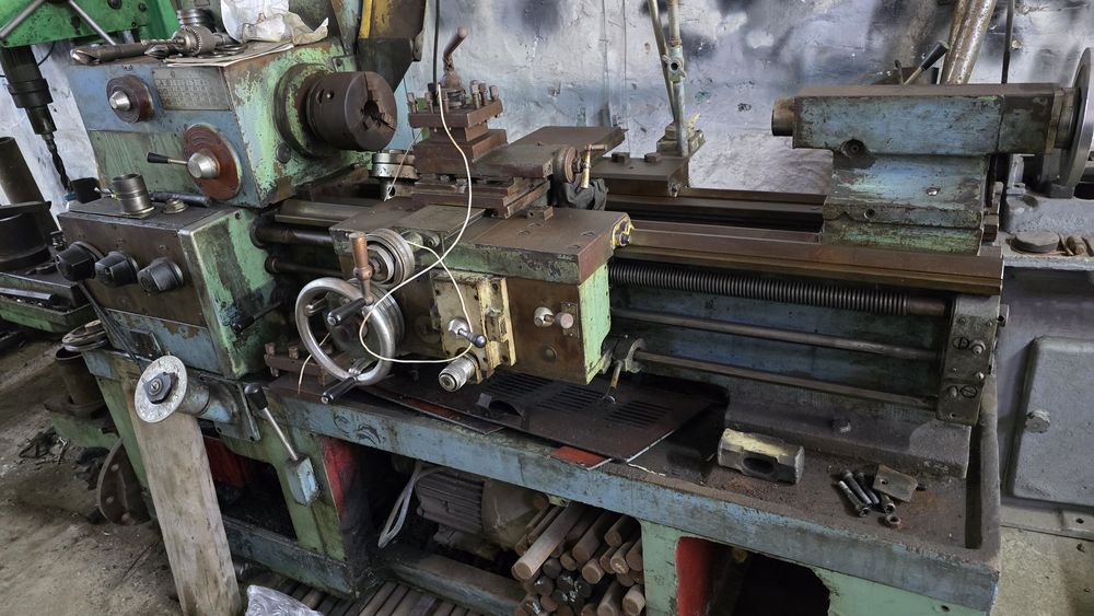 Продам токарный станок