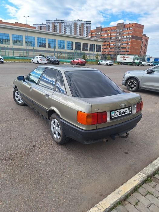 Продам Ауди 80 б3