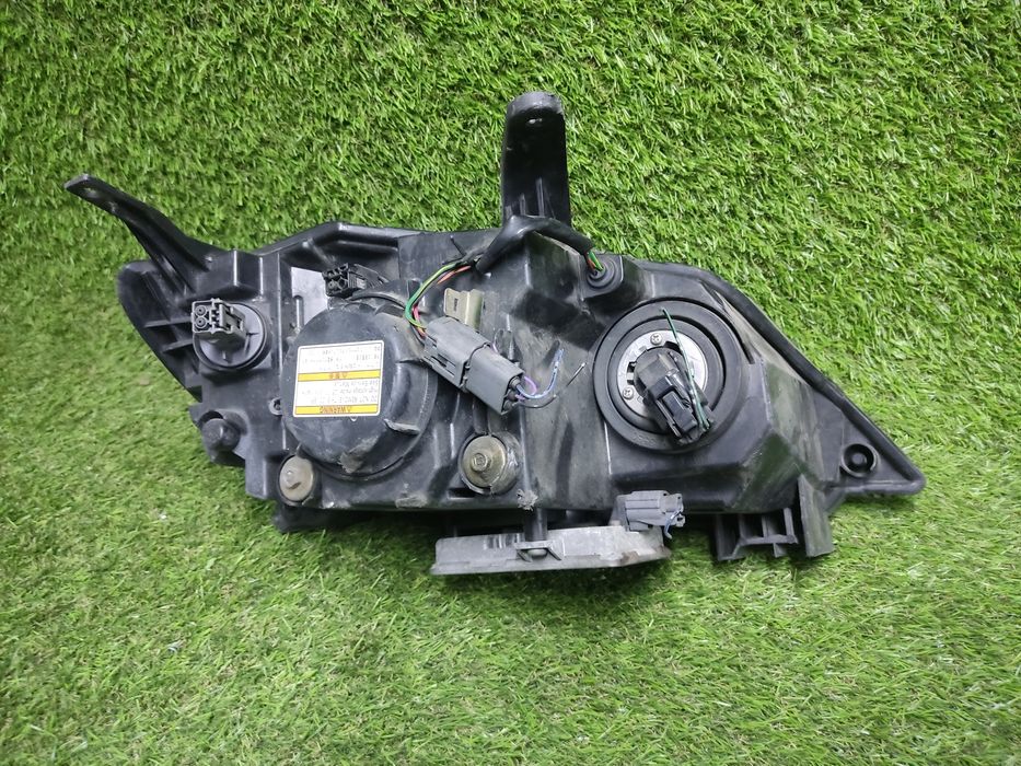 Фара   Mazda   2