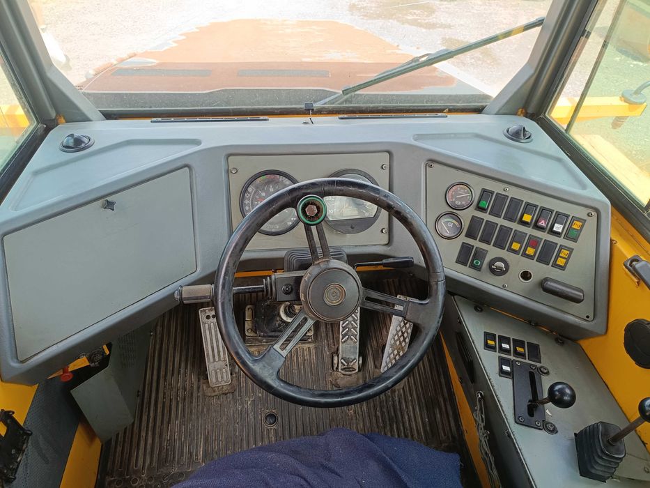 Dumper articulat Volvo A35, 2000, 6x6, 25 tone