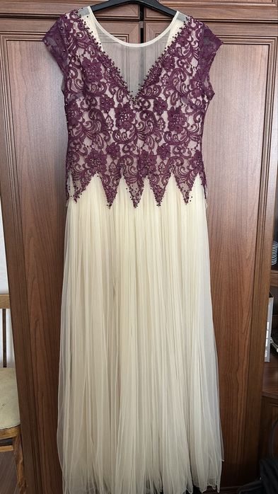 Вечернее платье, надетое один раз.