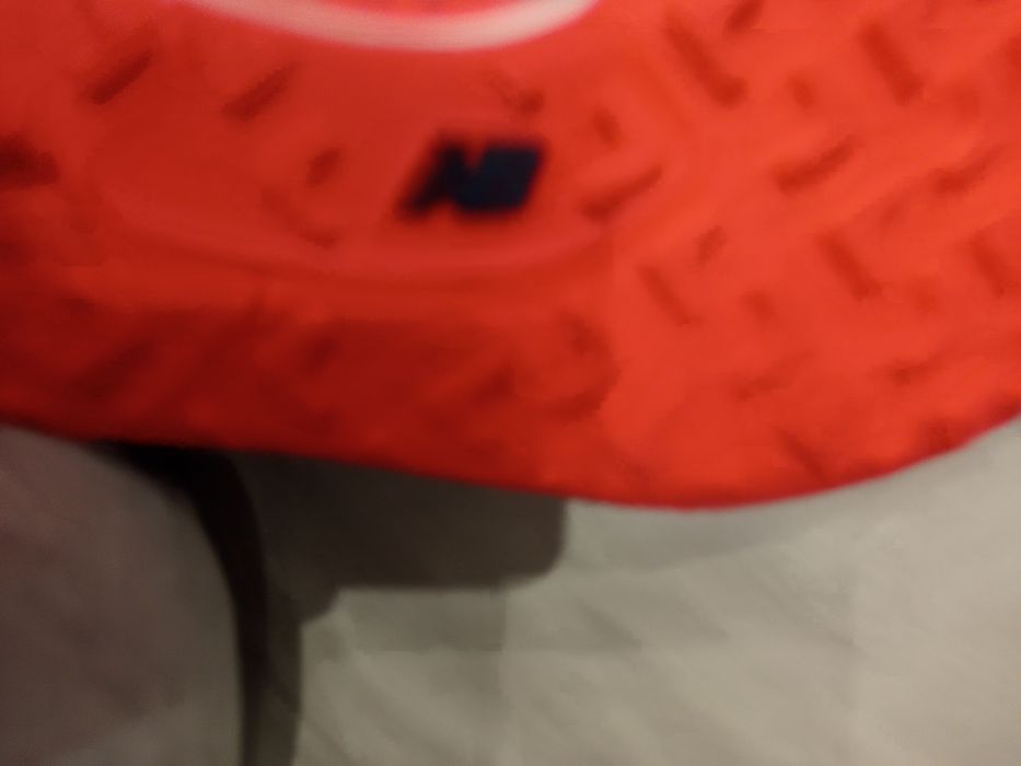 Футболни стоножки на new balance