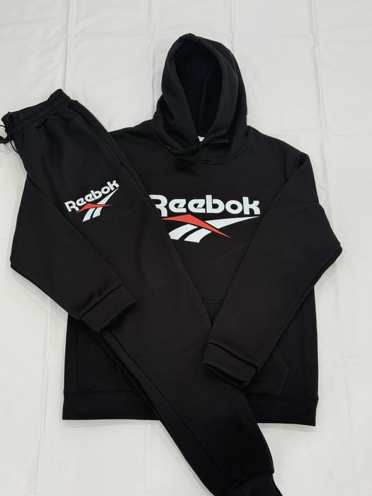 Спортивный одежда скидками