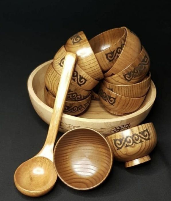 Набор для кумыса. Сорпага арналган набор.