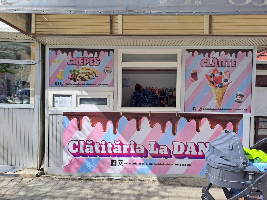 Vând/Închiriez spațiu comercial în Vatra Dornei în zona pieței. Ideal pentru aprozar/panificație.