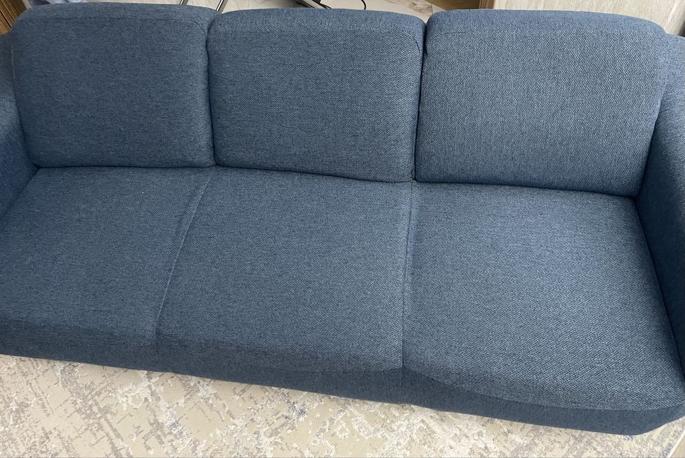 Продам диван и кресло