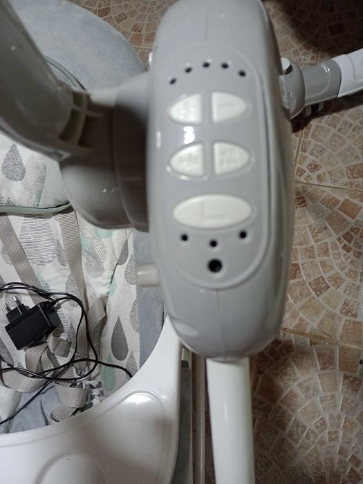 Бебешка люлка-шезлонг Чиполино Нукс