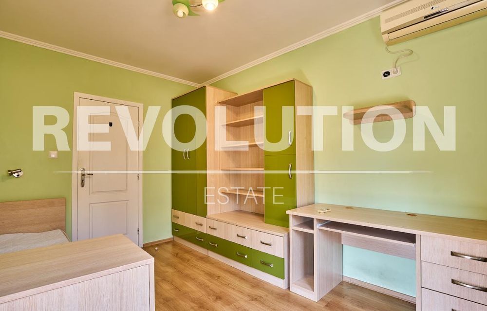 Дава се под наем Четиристаен апартамент в Пловдив, Кършияка - 145 кв.м за 700 € - Снимка #10